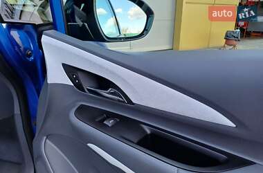 Хэтчбек Opel Ampera-e 2019 в 