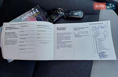 Хэтчбек Opel Ampera-e 2019 в 