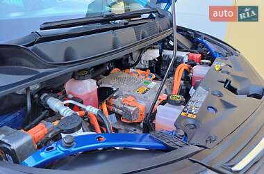 Хэтчбек Opel Ampera-e 2019 в 