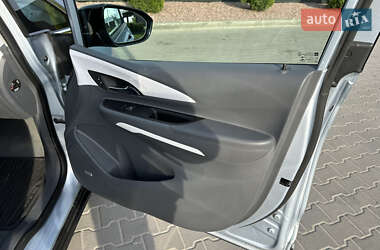 Хэтчбек Opel Ampera-e 2017 в 