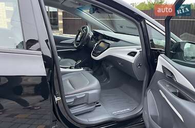 Хэтчбек Opel Ampera-e 2020 в 