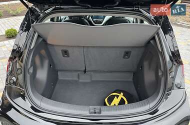 Хэтчбек Opel Ampera-e 2020 в 