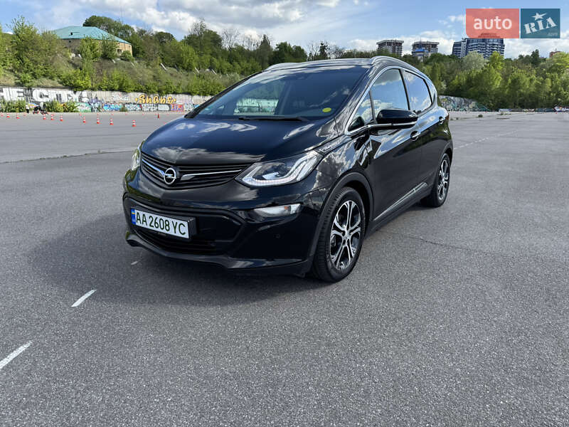 Хэтчбек Opel Ampera-e 2017 в 