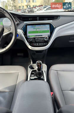 Хэтчбек Opel Ampera-e 2017 в 