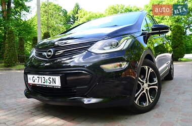 Хэтчбек Opel Ampera-e 2020 в 