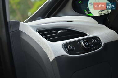 Хэтчбек Opel Ampera-e 2020 в 