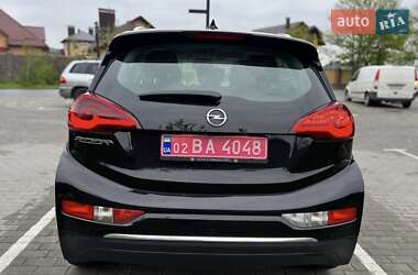 Хэтчбек Opel Ampera-e 2020 в 