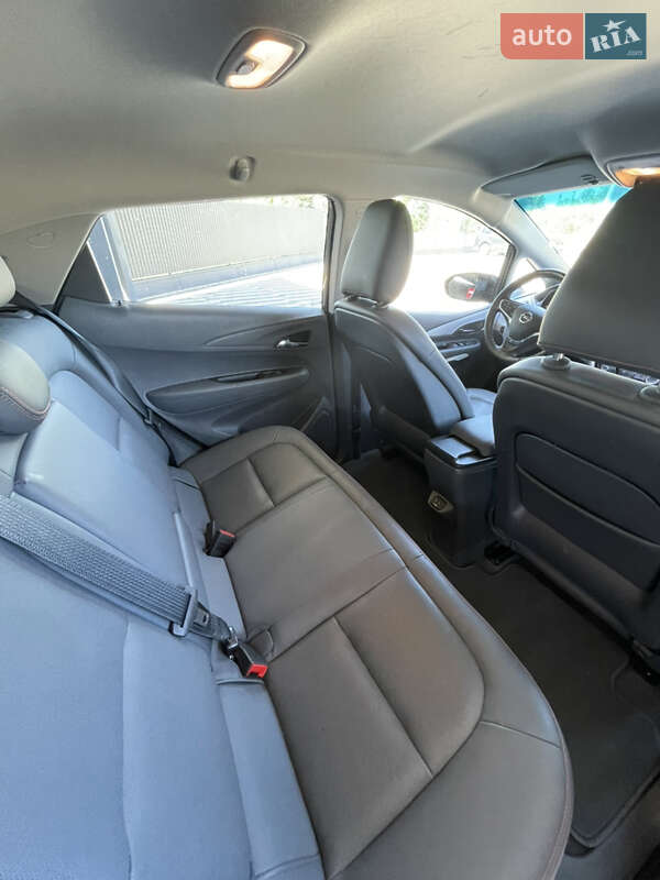 Хетчбек Opel Ampera-e 2019 в Городку