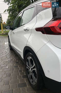 Хэтчбек Opel Ampera-e 2019 в 