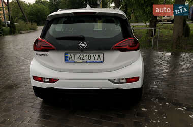 Хэтчбек Opel Ampera-e 2019 в 