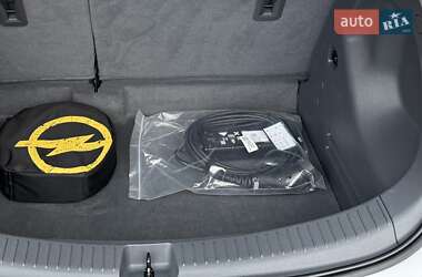 Хетчбек Opel Ampera-e 2020 в 
