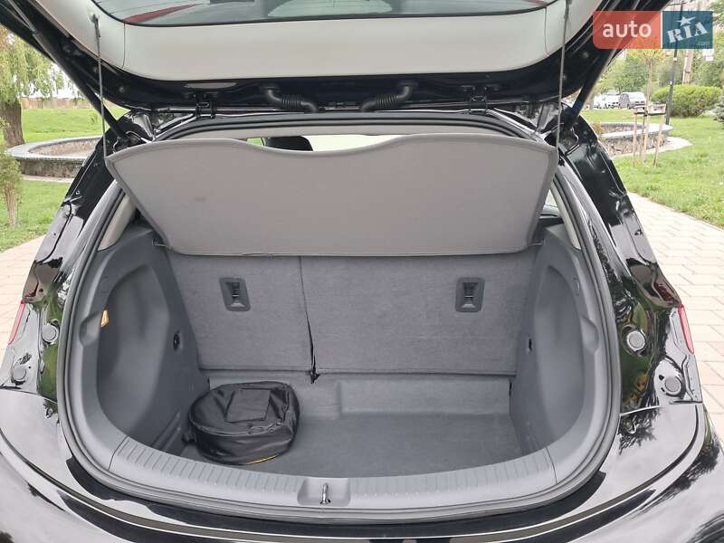 Хэтчбек Opel Ampera-e 2020 в Виннице