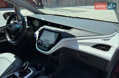 Хэтчбек Opel Ampera-e 2020 в 