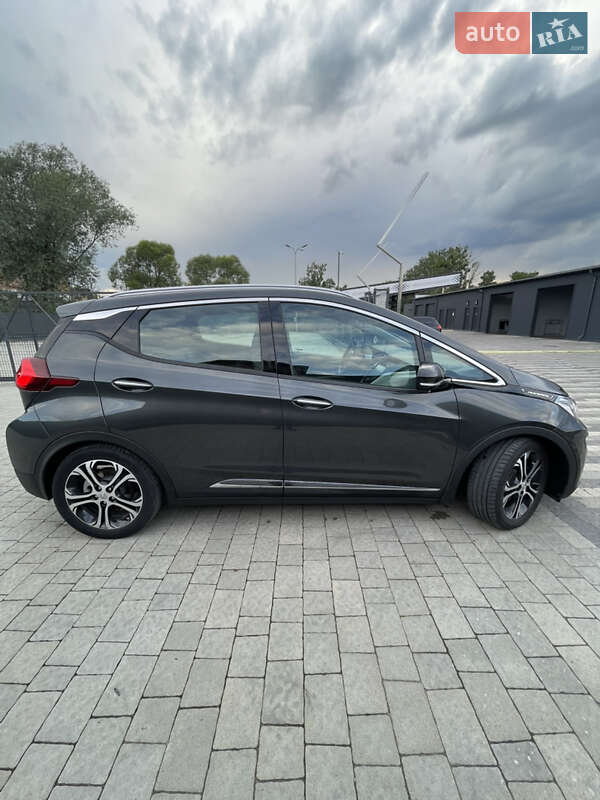 Хетчбек Opel Ampera-e 2019 в Городку
