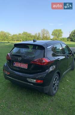 Хэтчбек Opel Ampera-e 2020 в 