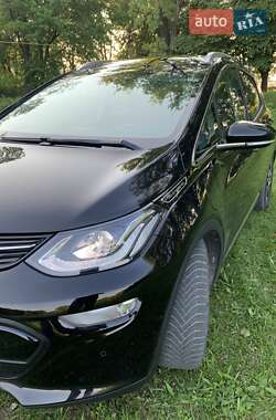 Хэтчбек Opel Ampera-e 2020 в 
