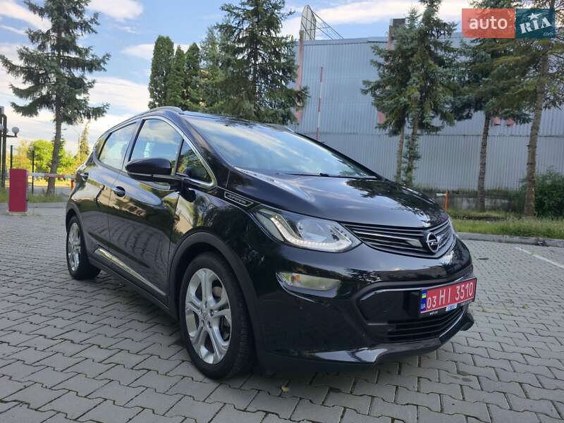 Opel Ampera-e 2019
