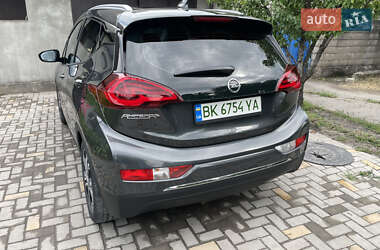 Хэтчбек Opel Ampera-e 2020 в 