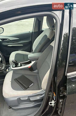 Хэтчбек Opel Ampera-e 2019 в 