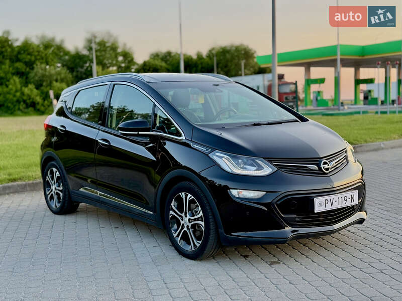 Хэтчбек Opel Ampera-e 2017 в Радивилове