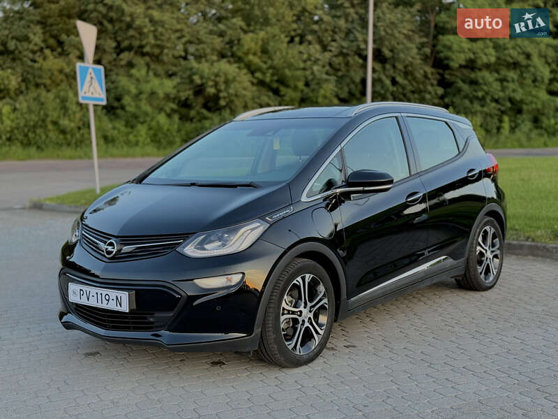 Хэтчбек Opel Ampera-e 2017 в Радивилове