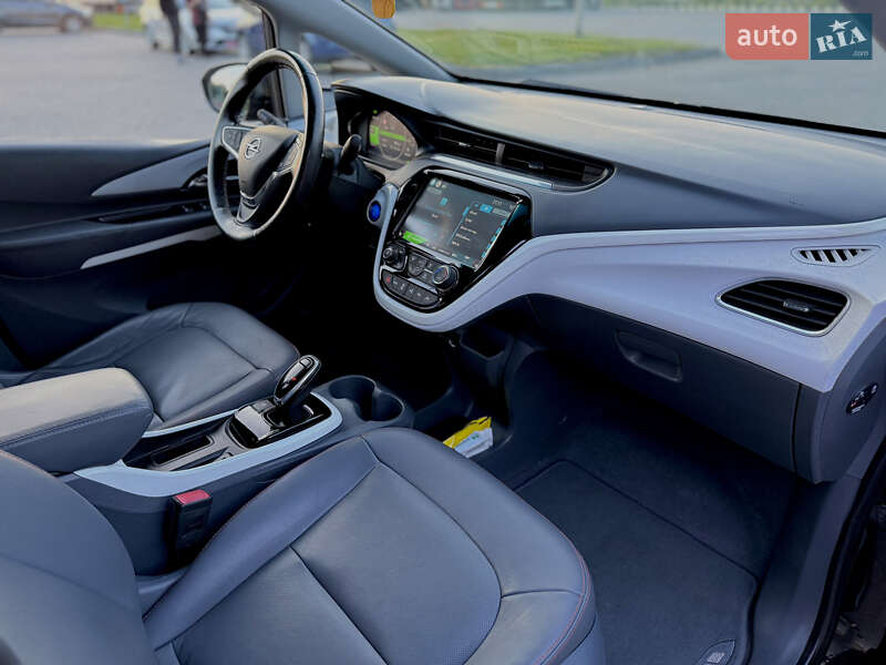 Хэтчбек Opel Ampera-e 2017 в Радивилове