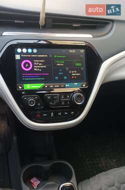 Хэтчбек Opel Ampera-e 2019 в 