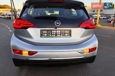 Хэтчбек Opel Ampera-e 2017 в Киеве