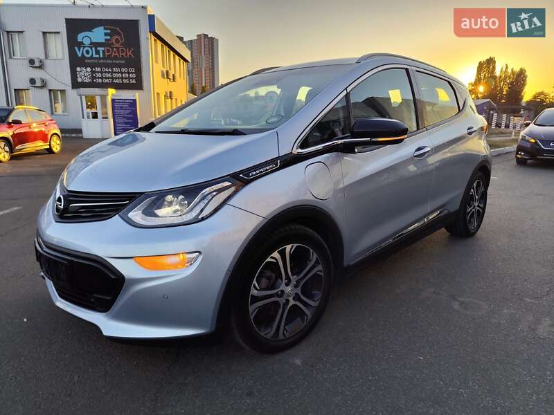 Хэтчбек Opel Ampera-e 2017 в Киеве