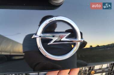 Хэтчбек Opel Ampera-e 2017 в 