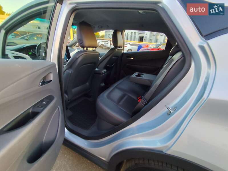 Хэтчбек Opel Ampera-e 2017 в Киеве