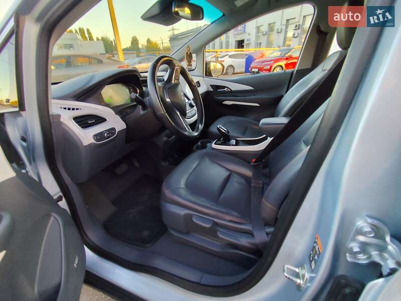 Хэтчбек Opel Ampera-e 2017 в Киеве