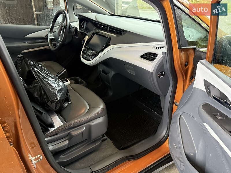 Хэтчбек Opel Ampera-e 2017 в Львове