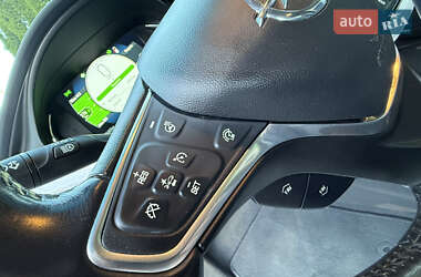 Хэтчбек Opel Ampera-e 2020 в 
