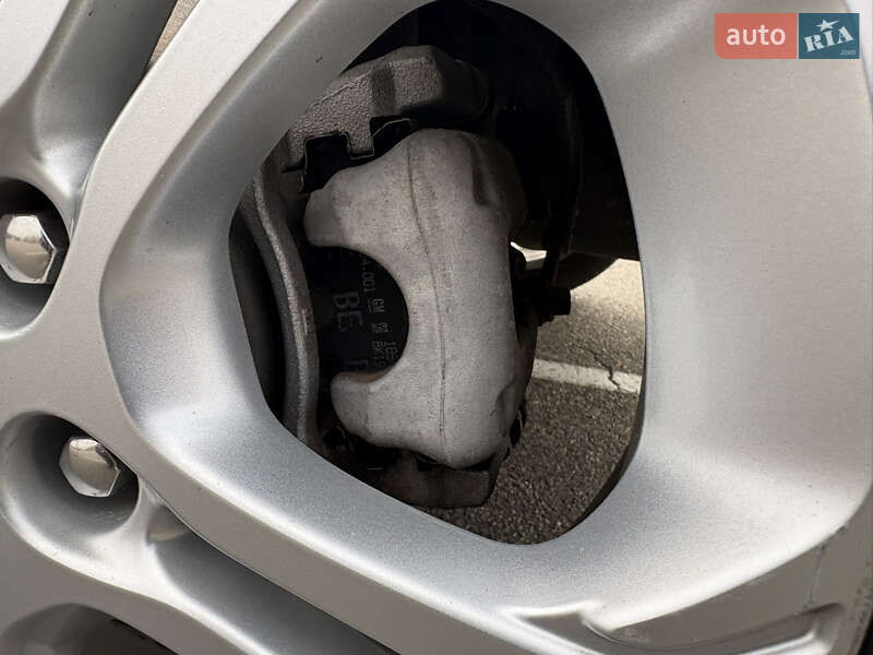 Хэтчбек Opel Ampera-e 2020 в Киеве фото 33 Хэтчбек Opel Ampera-e 2020 в Киеве