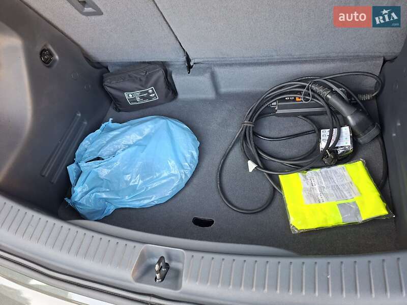 Хэтчбек Opel Ampera-e 2020 в Виннице