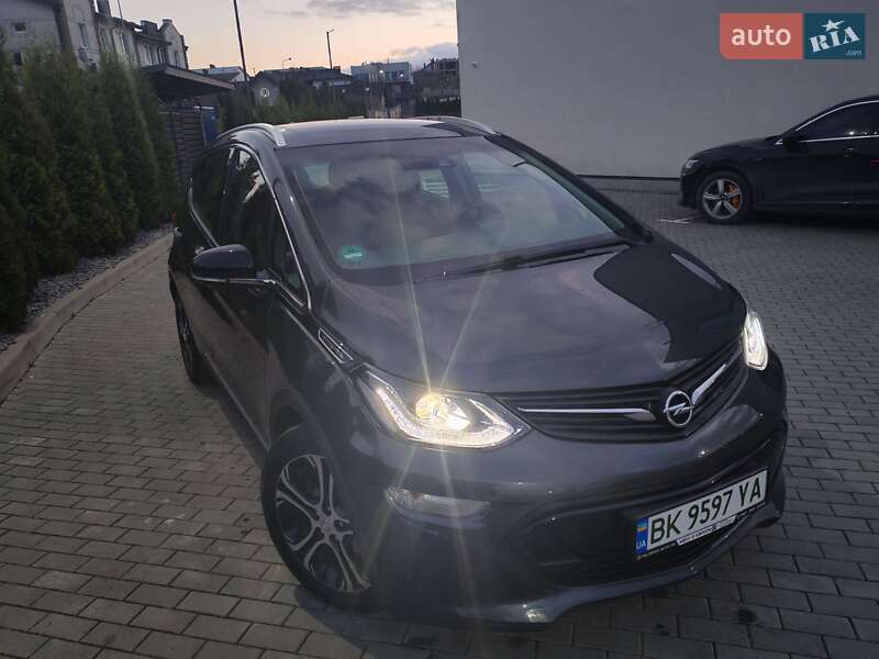 Хэтчбек Opel Ampera-e 2017 в Ровно