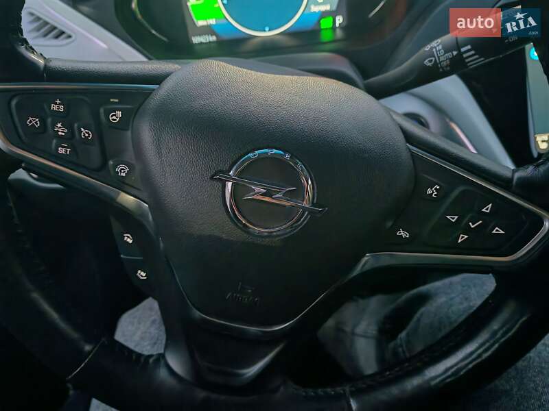 Хэтчбек Opel Ampera-e 2017 в Ровно