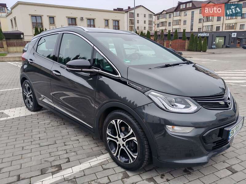 Хэтчбек Opel Ampera-e 2017 в Ровно