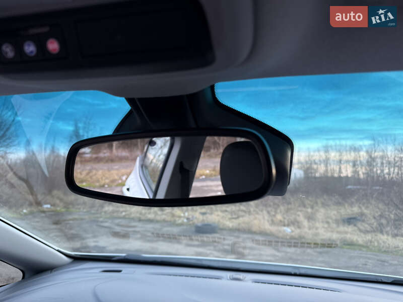 Хэтчбек Opel Ampera-e 2019 в Львове фото 42 Хэтчбек Opel Ampera-e 2019 в Львове