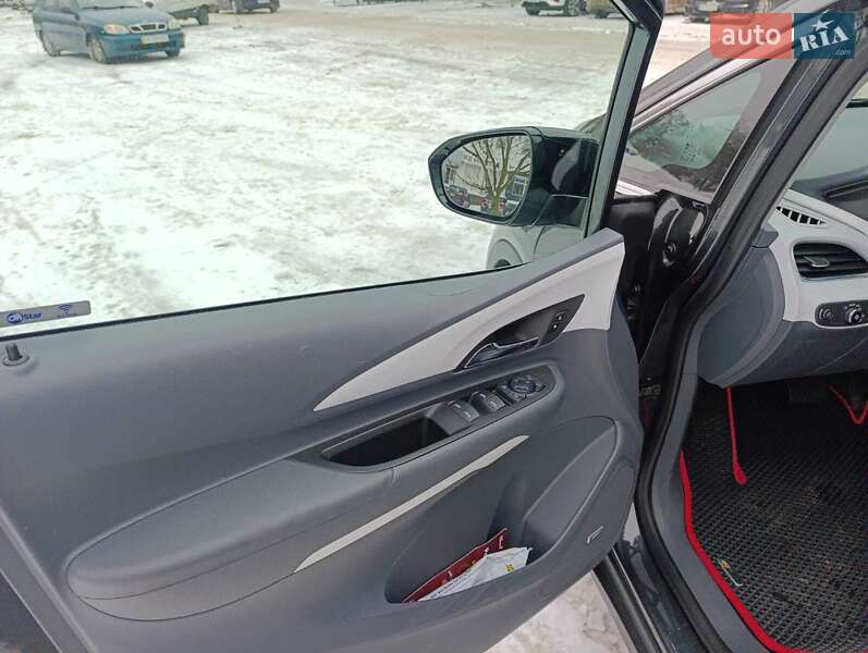 Хэтчбек Opel Ampera-e 2017 в Черкассах