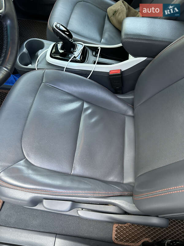 Хэтчбек Opel Ampera-e 2017 в Новояворовске фото 9 Хэтчбек Opel Ampera-e 2017 в Новояворовске