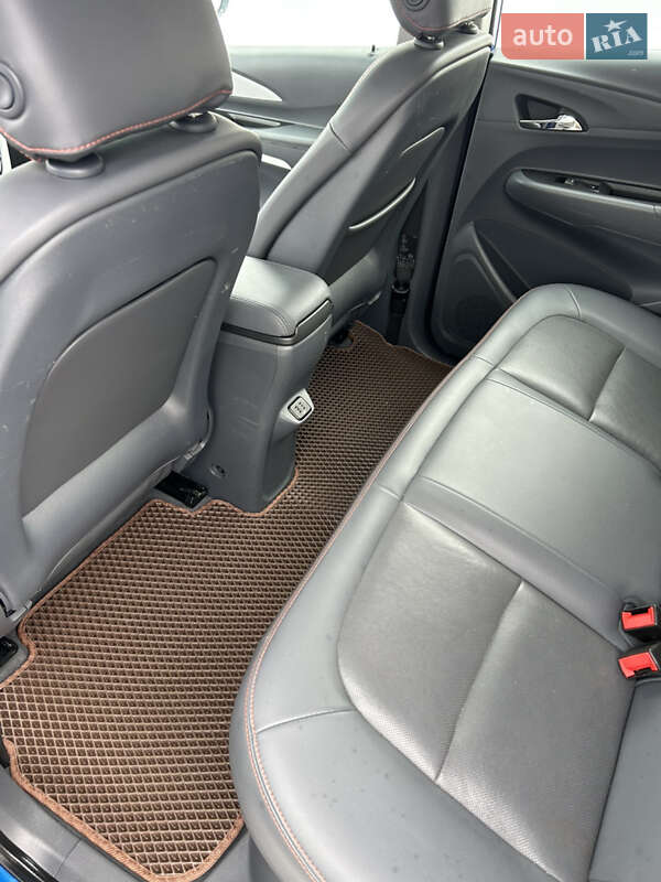 Хэтчбек Opel Ampera-e 2017 в Новояворовске фото 18 Хэтчбек Opel Ampera-e 2017 в Новояворовске