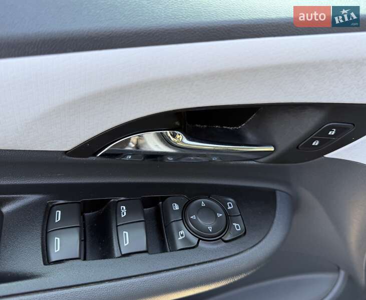 Хэтчбек Opel Ampera-e 2019 в Львове фото 65 Хэтчбек Opel Ampera-e 2019 в Львове