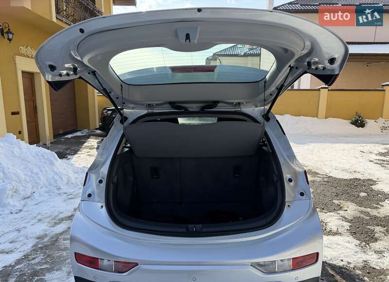 Хэтчбек Opel Ampera-e 2019 в Львове фото 96 Хэтчбек Opel Ampera-e 2019 в Львове