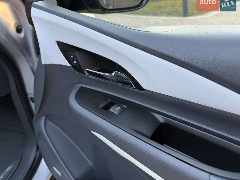 Хэтчбек Opel Ampera-e 2020 в Черновцах фото 64 Хэтчбек Opel Ampera-e 2020 в Черновцах