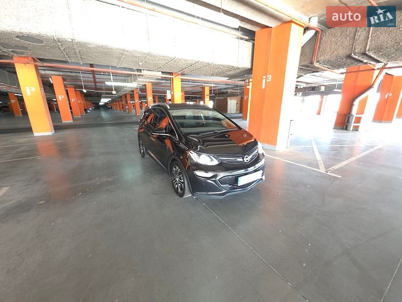 Хетчбек Opel Ampera-e 2019 в Львові