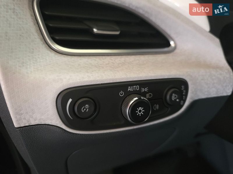 Хетчбек Opel Ampera-e 2019 в Львові