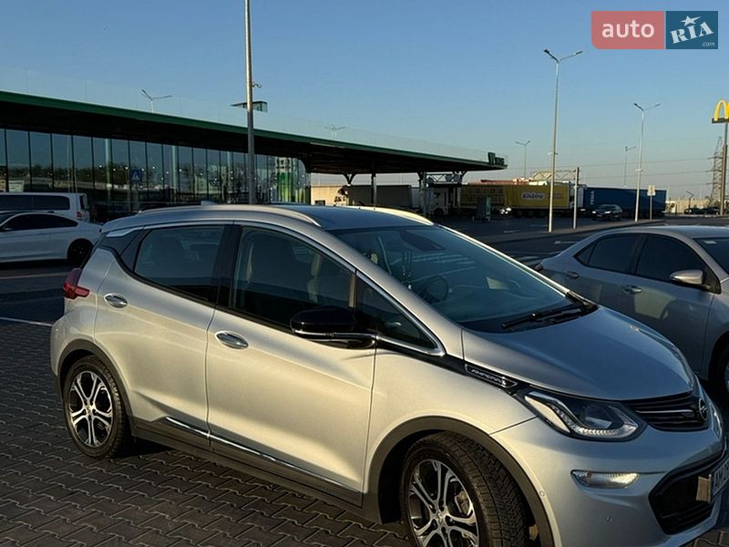 Хэтчбек Opel Ampera-e 2017 в Житомире