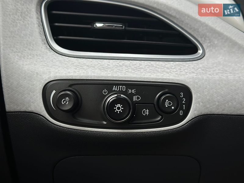 Хетчбек Opel Ampera-e 2020 в Львові